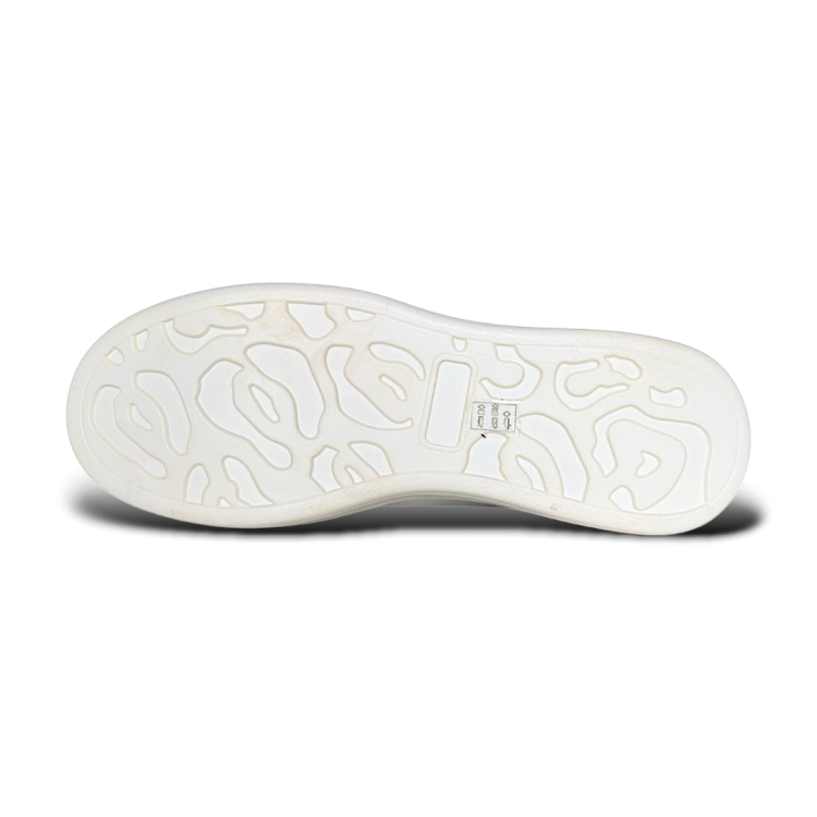 Sneakersy GUESS22-1-10 (3).png