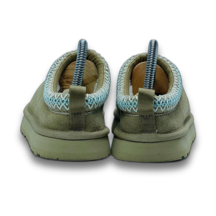 UGG_006.png