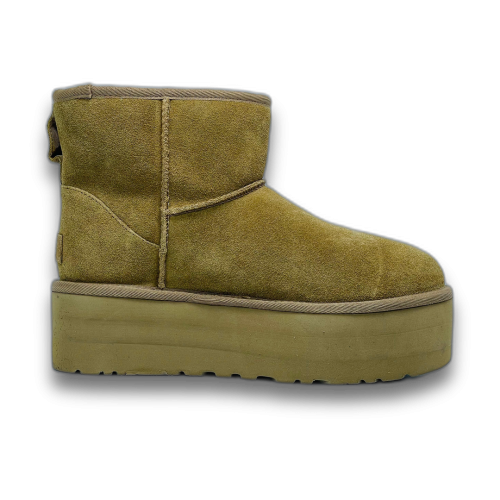 UGG_001.png
